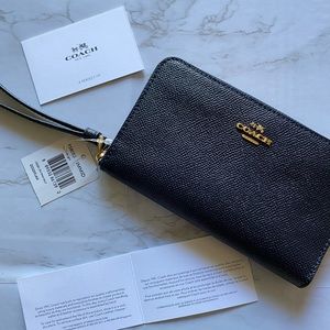 NWT Coach Wristlet Wallet - Navy with gold zipper